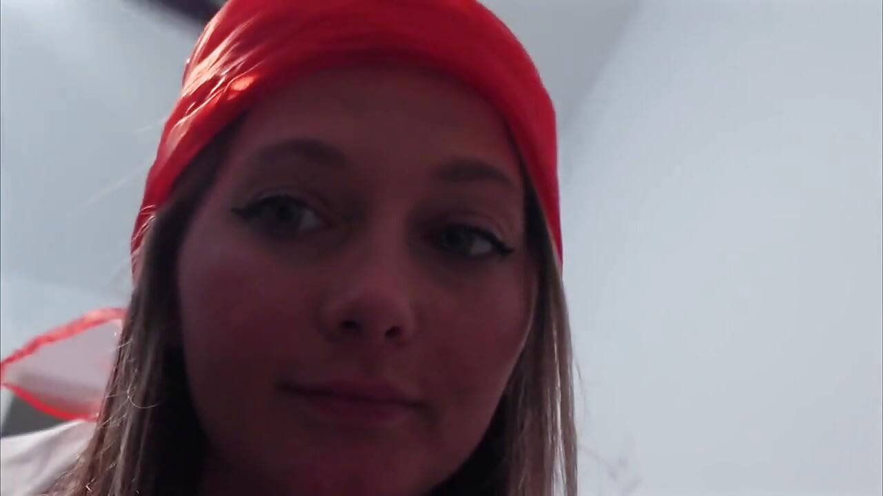 Peyton's Sultry '50s Giantess Fantasy 4K POV Tiny Thrills Await!