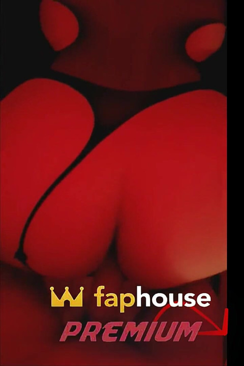 Vanessinha Desi Called Me to the Red Room