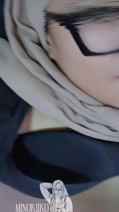 Călărire interzisă pe bancheta din spate, fată transpirată cu voal hijab brut futută de șoferul închiriat și are spermă în față - Minokiiko | Clip 1
