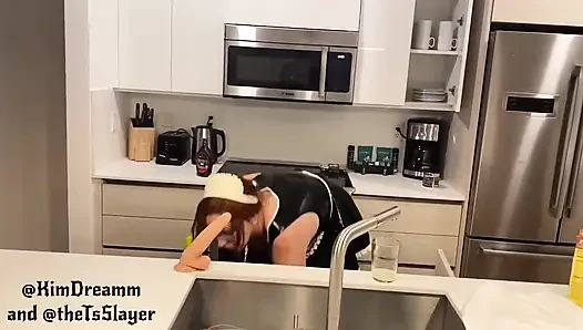 Kimdream Is a Chocolate Lov'n Frenchmaid