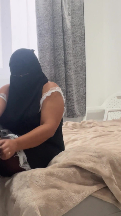An Arab woman in a hijab came to apply for a job as a maid and showed how hot she is and what she is capable of. | Clip 1