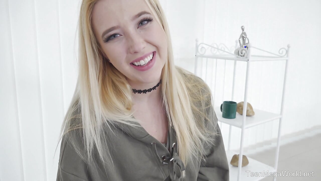 Hardcore sex pro roztomilou blondýnku