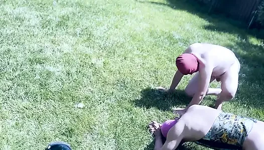 Anal sokma - göt deliğine ısırgan otu