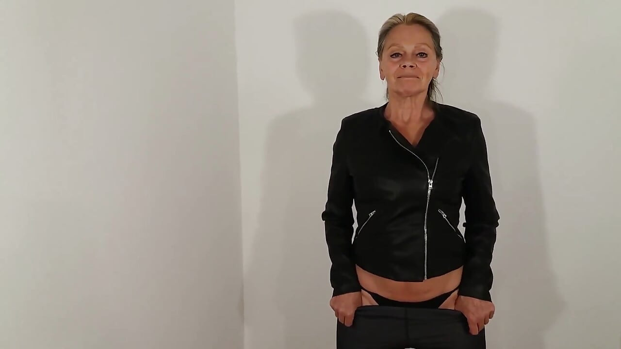 Hot Granny Wears Thongs and Leggings!