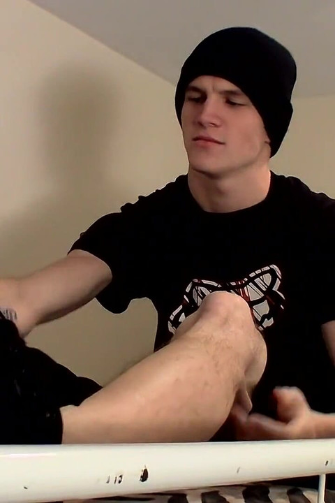 น้ําแตกเท้าเต็มไปด้วย str8 lex