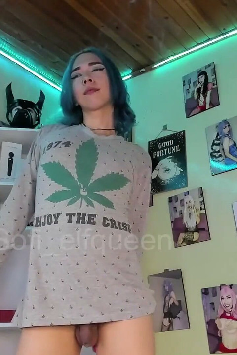 Fun Naked Time Natural Tgirl Smoking and Dancing for You