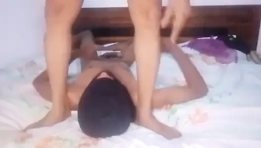 Istri Disetubuhi & Dicrot Di Dalam Dengan Teman Suami - Cuckold Sri Lanka