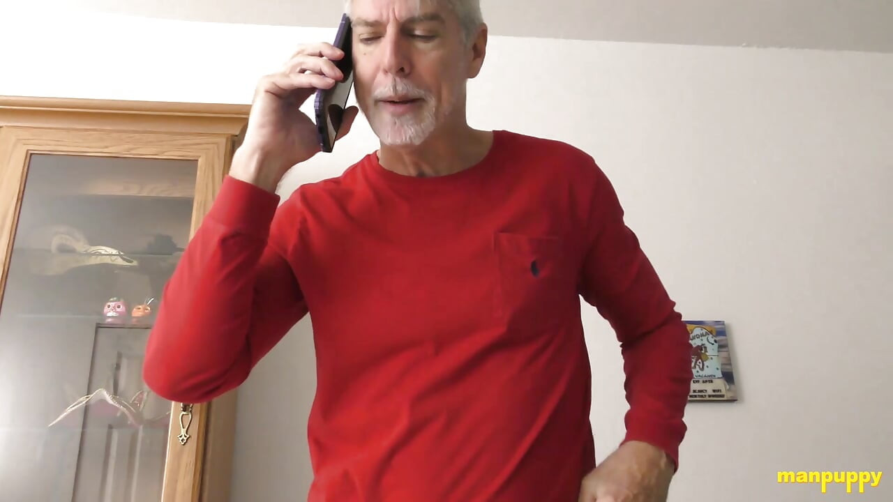 ManPuppy Richard Lennox testa calcinha de cor errada com wedgies atômicos