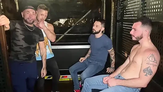 Mars Gymburger igor lucios tarafından korunmasız kullanılıyor