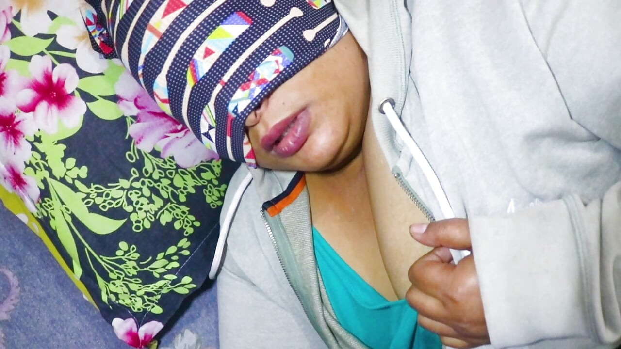 bangladeshi beautiful desi girl blowjob cum in mouth