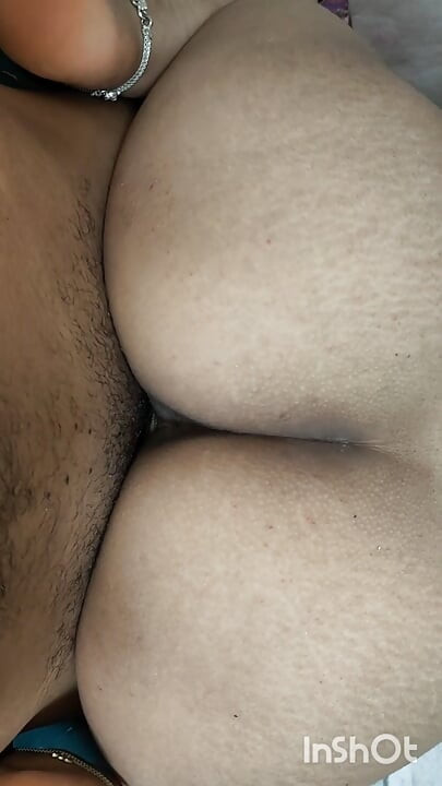 Primera vez doble tiempo completo hermanastra india satisfecha Sunita Bhabhi