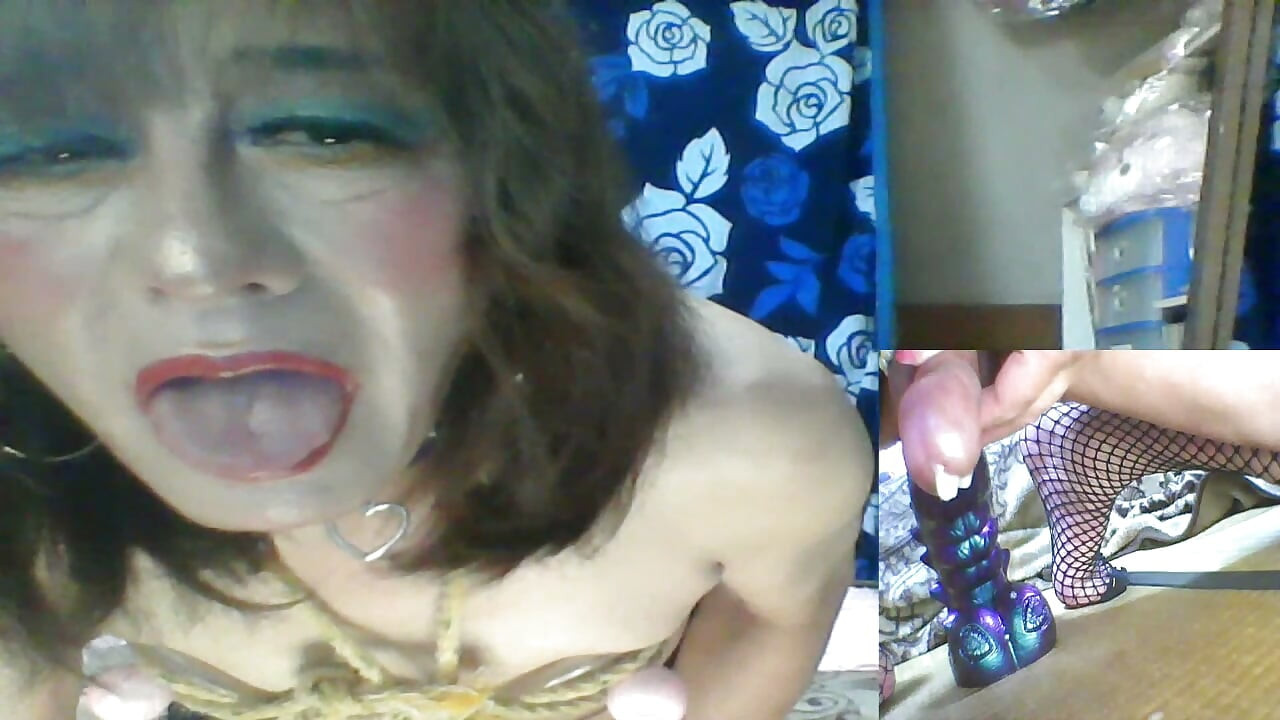 Intense masturbation act by nymphomaniac anaka