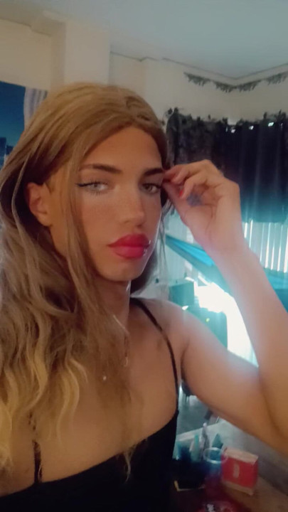 Dolled up sissygurl