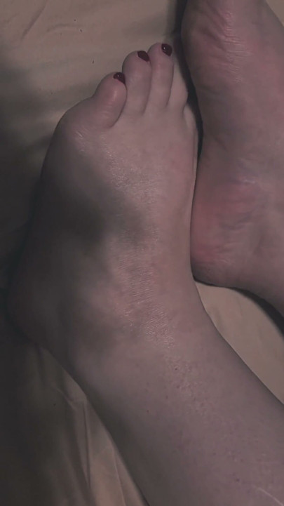 Sexy MILF Feet