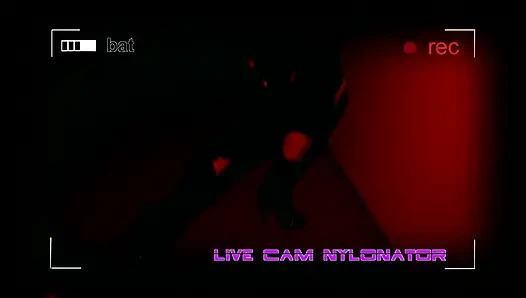 Sesi bdsm liar gadis dengan stoking nilon ini diikat dan dientot habis-habisan