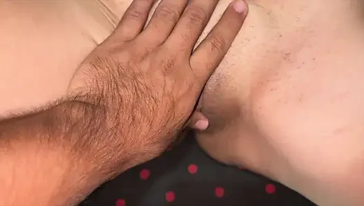 Güzel amcıklı seksi bir latini sikiyor
