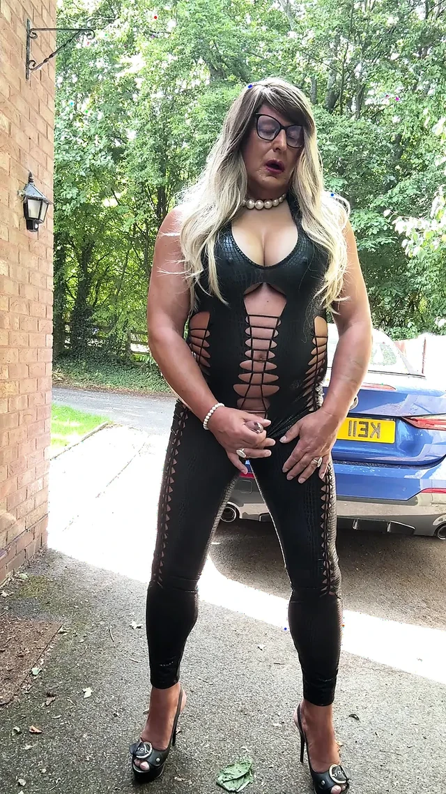 Sexy Crossdresser kellycd2022 in black pvc catsuit and heels