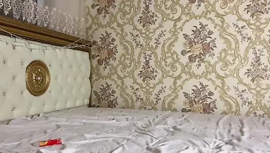 Ne kadar ileri gideceğini test ediyor gibiydi