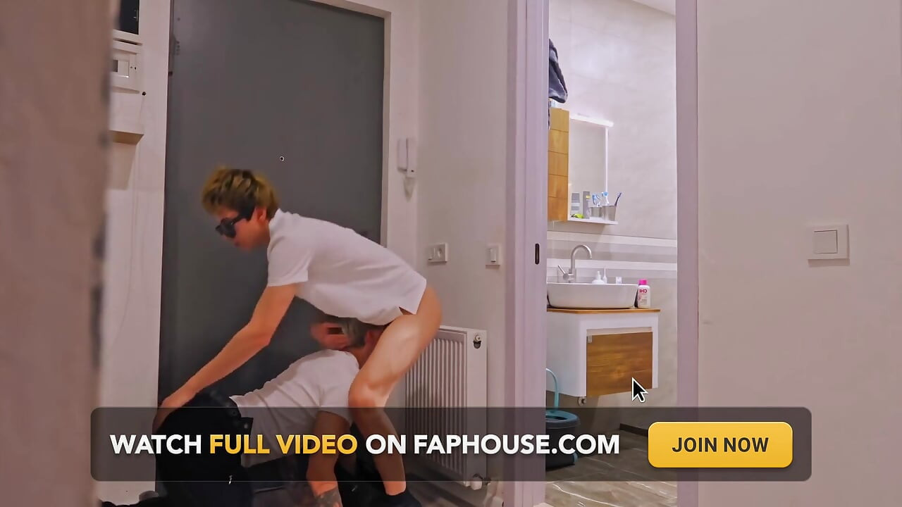 I Brought a Cute Twink From the Club Home and Destroyed His Throat and Smooth Ass