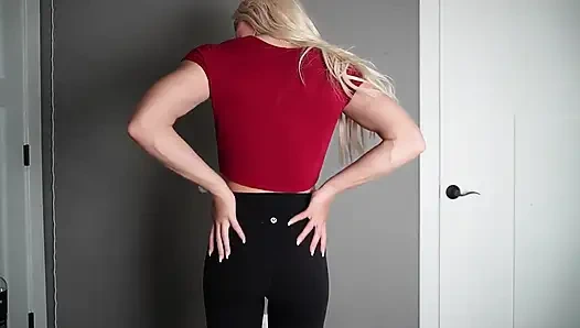 Aku lagi ngajarin posisi on different tops untuk kamu