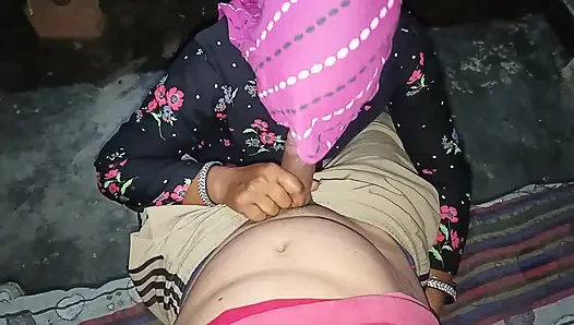 Frisch verheiratete bhabhi beste blowjobs und hardcore-ficken mit dem jungen Devar, während sie anzug salwar trägt
