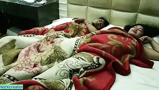 Genç üvey erkek kardeş evli üvey kız kardeşe karşı sabah seks! Ateşli seks