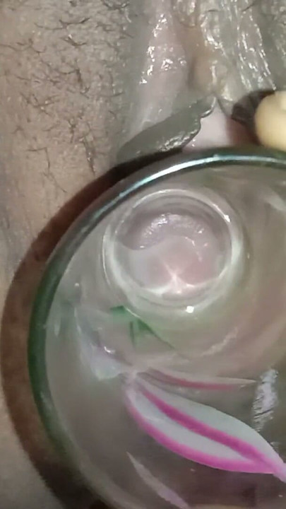 Sister-in-law put glass in glass | Clip 1