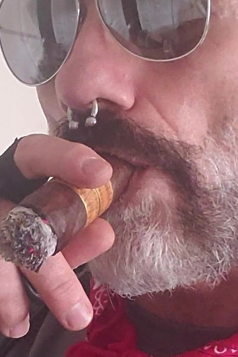 Tof Cigarporn