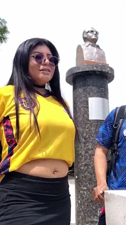 Hot Colombian woman having sex with a hot handsome French man | Clip 1