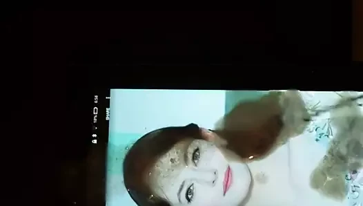 Mackenzie foy boşalma anısına #7