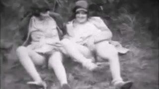 Lesbians Finger Play-1917