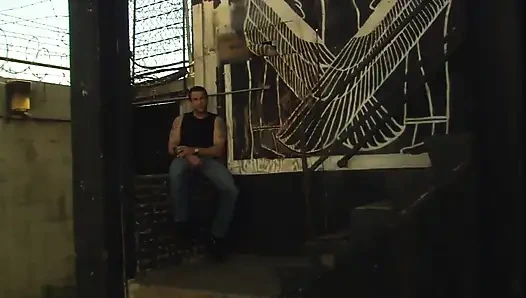 Зрелый мужчина трахает горячую молодую шлюшку - без звука