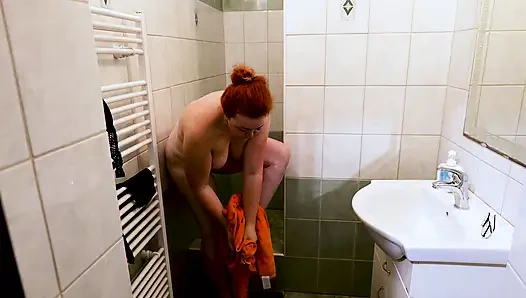 Naked Nicole Bunny in the Shower