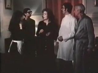 Enfermeras codiciosas (1975)