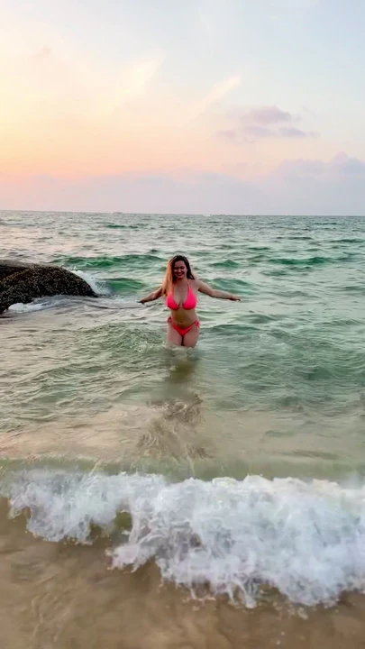 Do you want to grab my butt?🔥