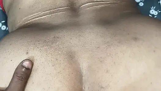 Bhabhi ki chut se pani nikal diya