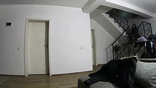 Sepong kontol sampai dalam banget, crot di celana dalamku