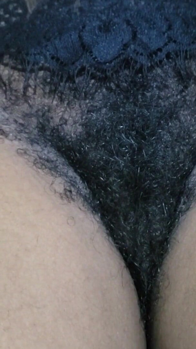Tante seksi dengan memek aduhai lagi bugil sambil nungguin dientot | Klip 1