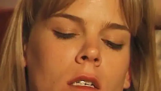 Lesbische Sofa-Leidenschaft