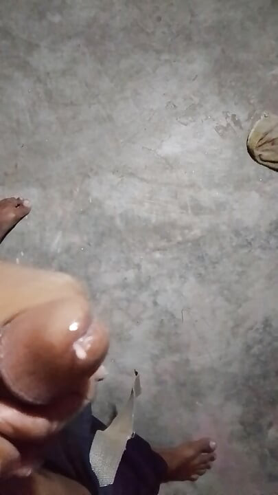 Hot boy masterbation videos.. service boy BD.hand wash