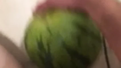 benim köle sikikleri bir karpuz