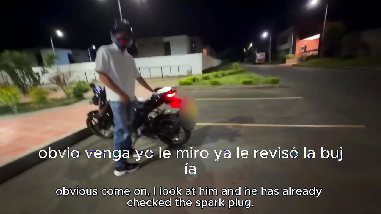 Young Latino Twink Guy Gets Fucked by the Weird Mechanic Who Repaired My Bike on the Street