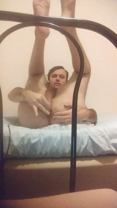 Im fucking my ass with a toothbrush
