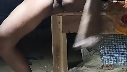 Домохозяйка дези бхабхи лижет киску