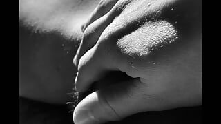 Passionate fingers - Italian afternoon fingering at a friend's house
