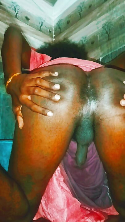 Black Indian crossdressers shemale tamil spreading her ass and masturbation
