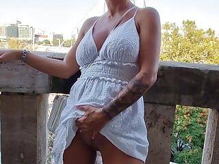 HOT MILF HOUSEWIFE FLASHING PUSSY AND TITS PUBLIC AT A HISTORICAL CITY