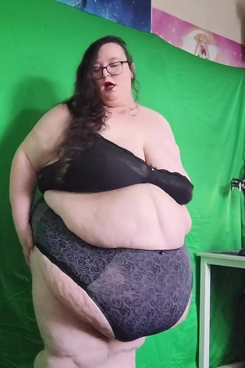 SSBBW mișcări senzuale și striptease