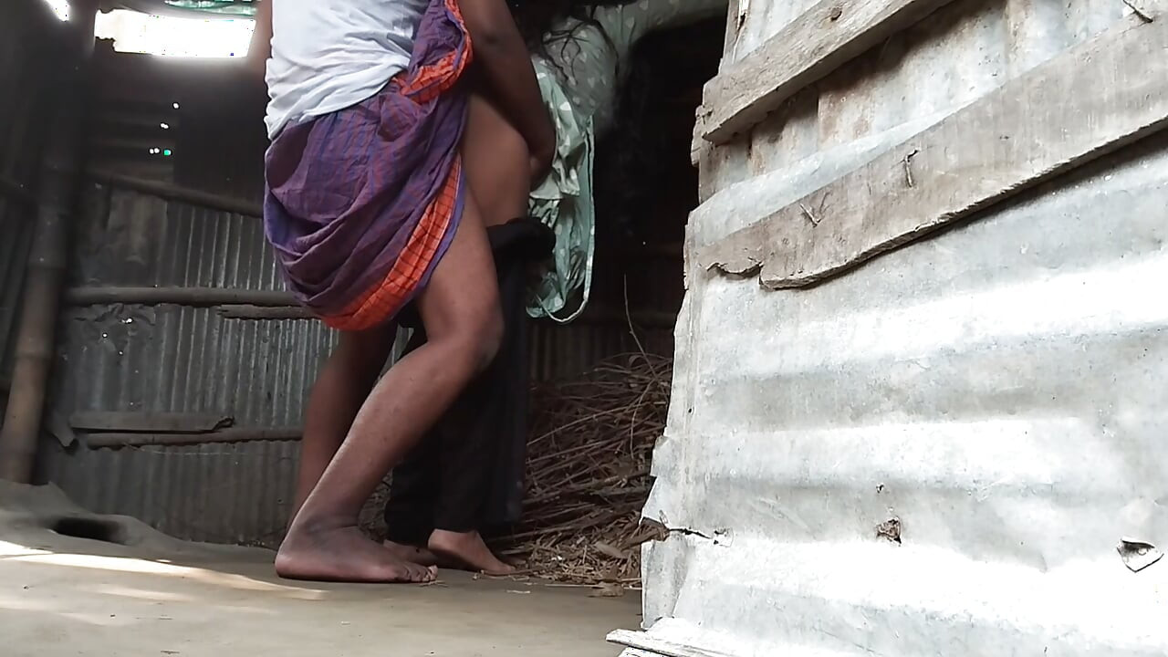 Desi village girl outdoor sex videos, Indian desi school girl dog style sex videos, desi sex videos