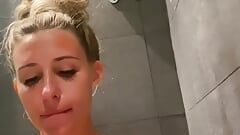 Squirt and Pussy Licking in Bathroom for Skinny Girl